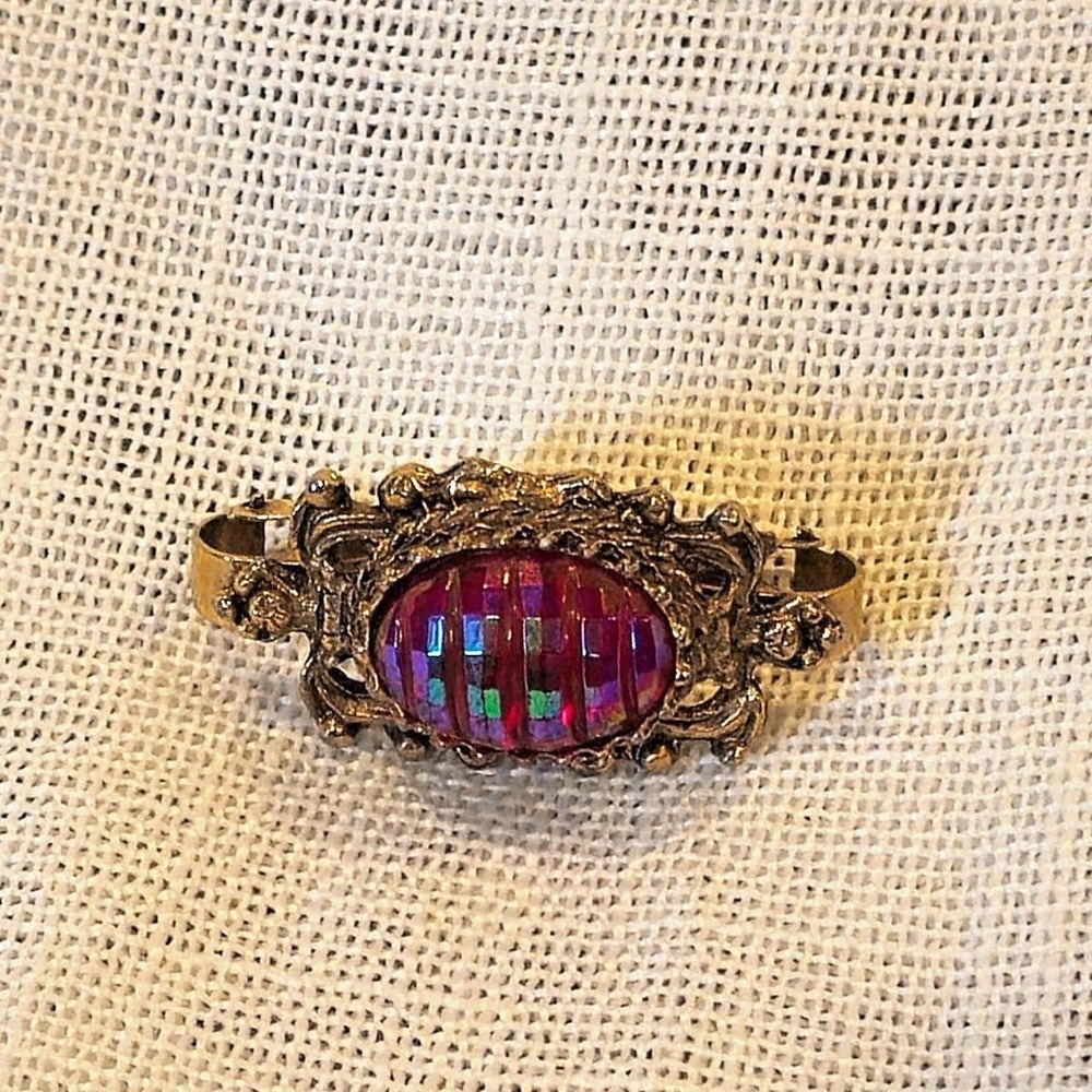 Vintage Scarf Clip Ornate Gold Tone Iridescent Pink Purple Glass Cabochon Stone